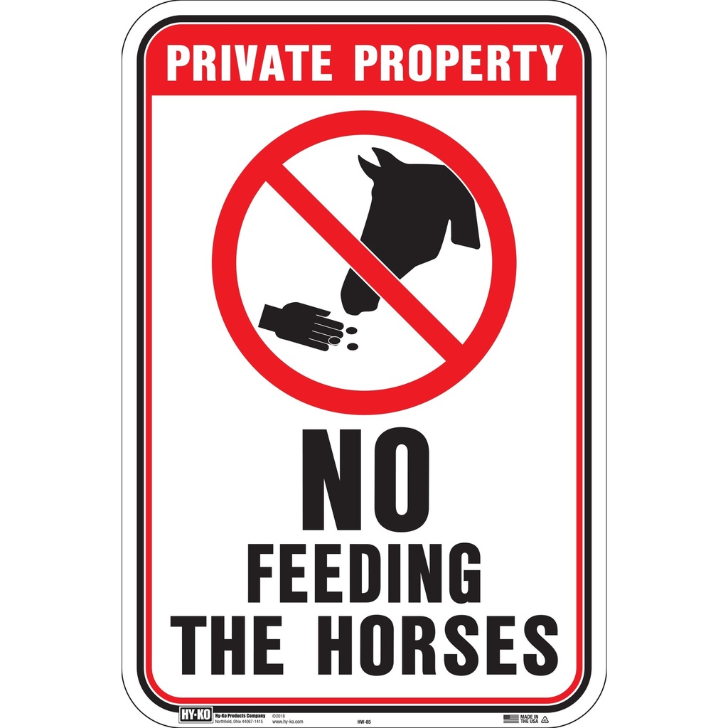 [MFA11522] NO FEEDING THE HORSES
