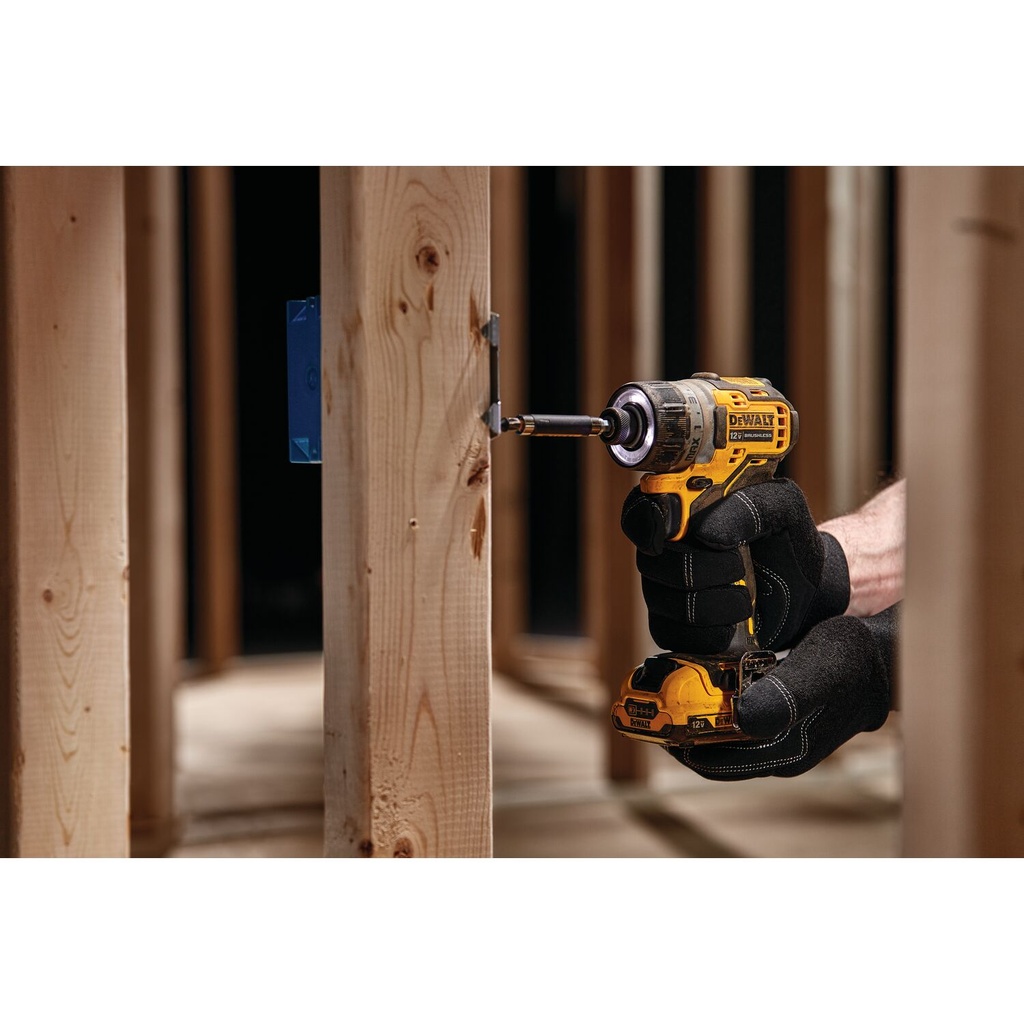 [DCF601F2] 12V MAX BRUSHLESS SCREWDRIVER KIT
