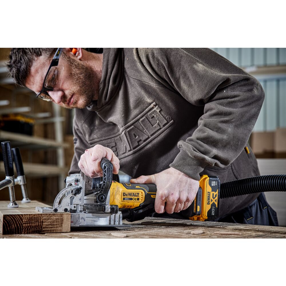 [DCW682B] 20V CORDLESS BISCUIT JOINER (BARE)