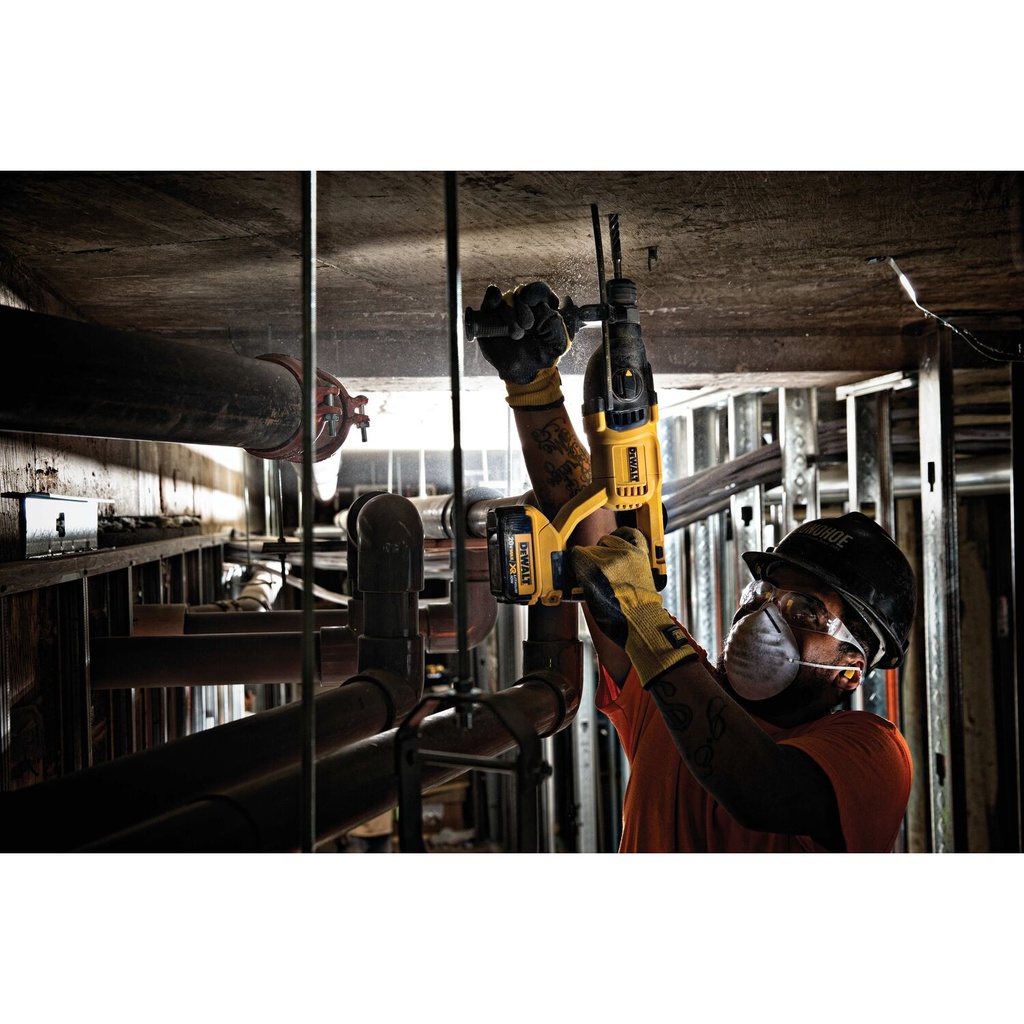 [DCH133B] 1 IN BL D-HANDLE SDS PLUS HMR BARE