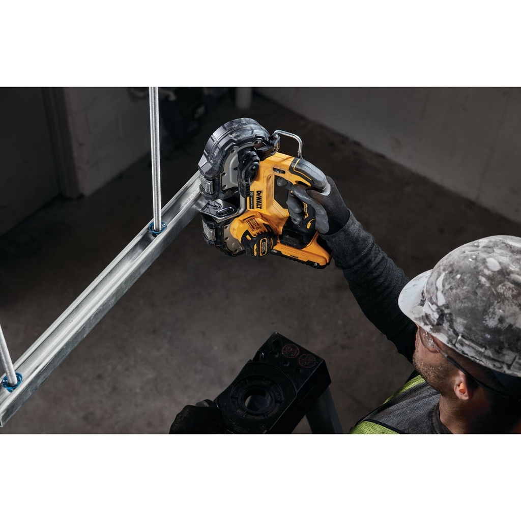 [DCS377Q1] 20V MAX ATOMIC 1-3/4IN BANDSAW