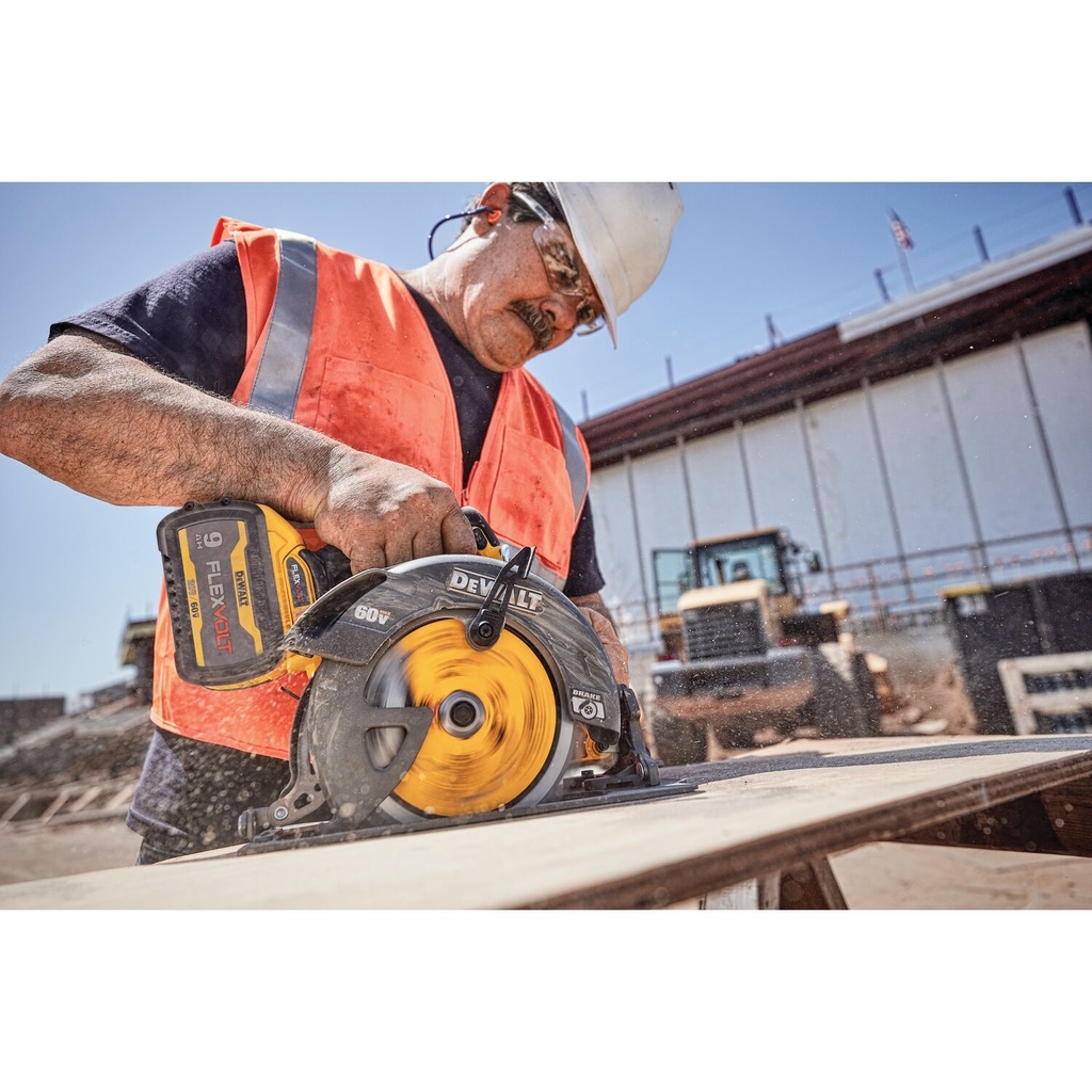 [DCS578B] 60V MAX 7-1/4 BRUSHLESS CIRC SAW BARE