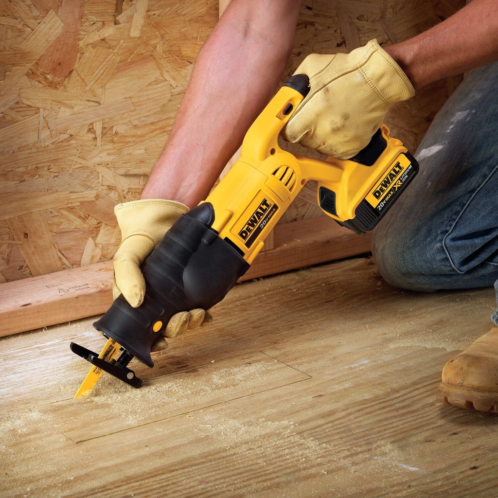 [DCS380B] 20V MAX* Cordless Reciprocating Saw Tool Only